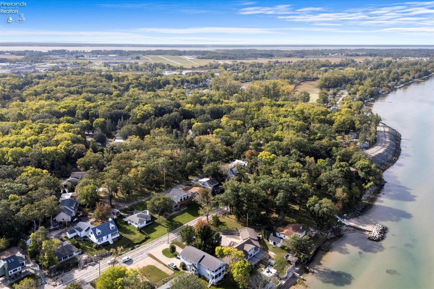 Port Clinton, Ohio, 43452, United States, 3 Bedrooms Bedrooms, ,3 BathroomsBathrooms,Residential,For Sale,1983148