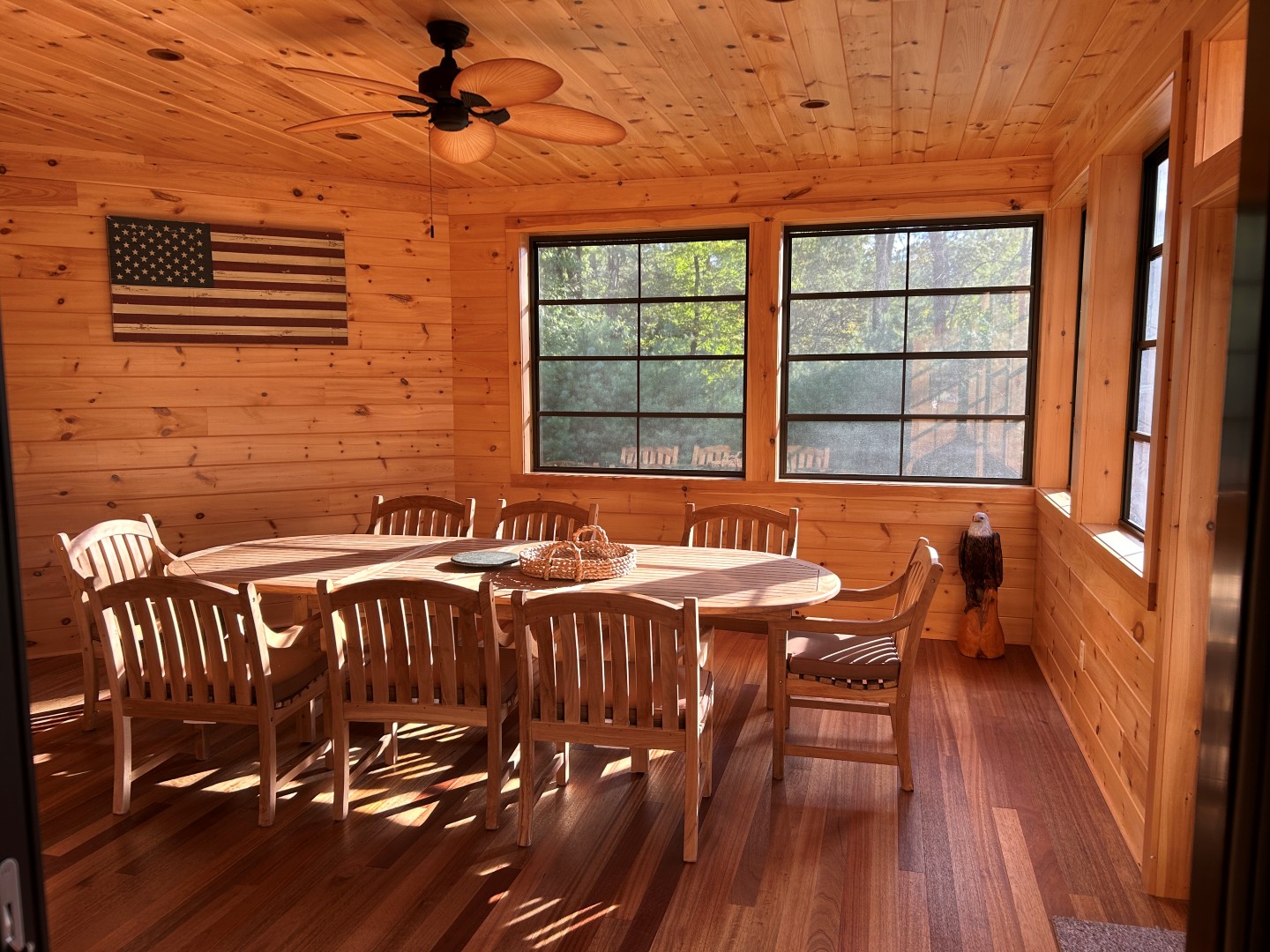 Paupack, Pennsylvania, 18451, United States, 5 Bedrooms Bedrooms, ,4 BathroomsBathrooms,Residential,For Sale,1941023