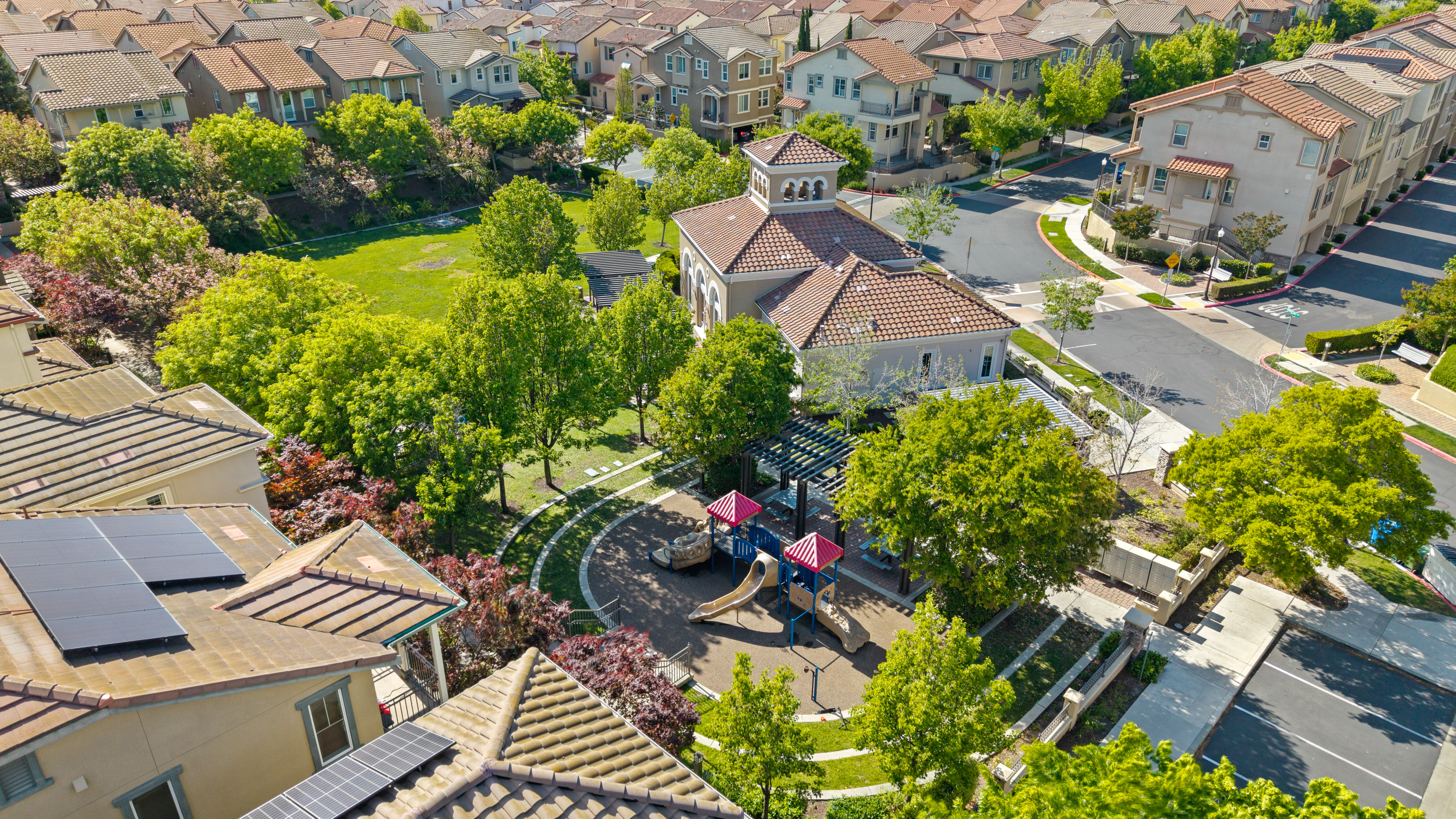  Modern Montebello Living in Gated Warm Springs Community - 物件實景