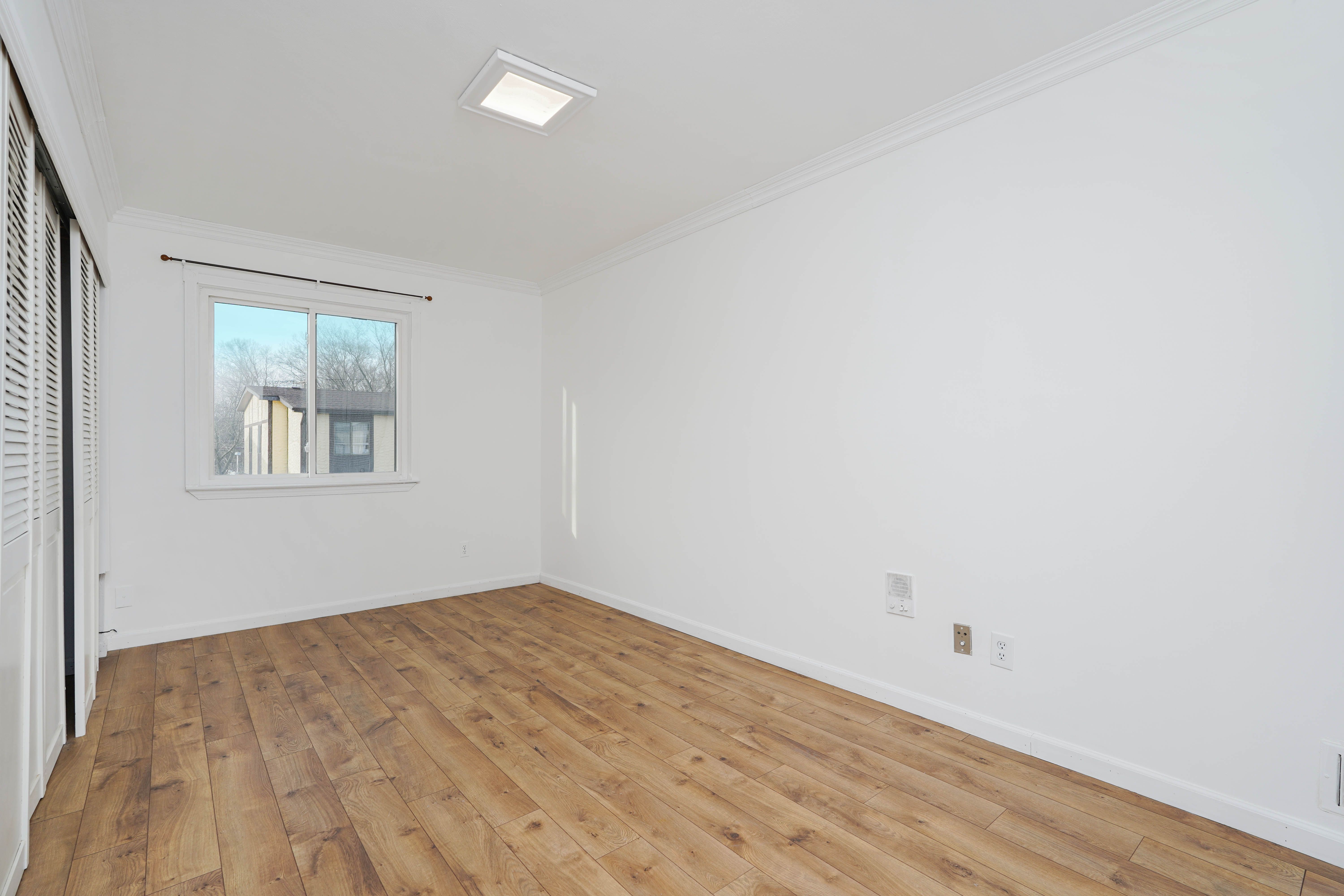 Staten Island, New York, 10314, United States, 3 Bedrooms Bedrooms, ,2 BathroomsBathrooms,Residential,For Sale,1924419