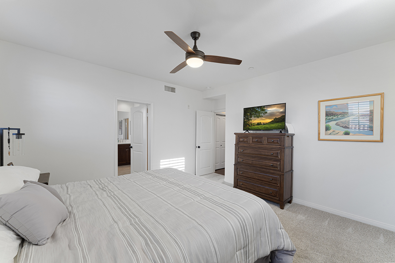 Ontario, California, 91761, United States, 2 Bedrooms Bedrooms, ,2 BathroomsBathrooms,Residential,For Sale,1928466