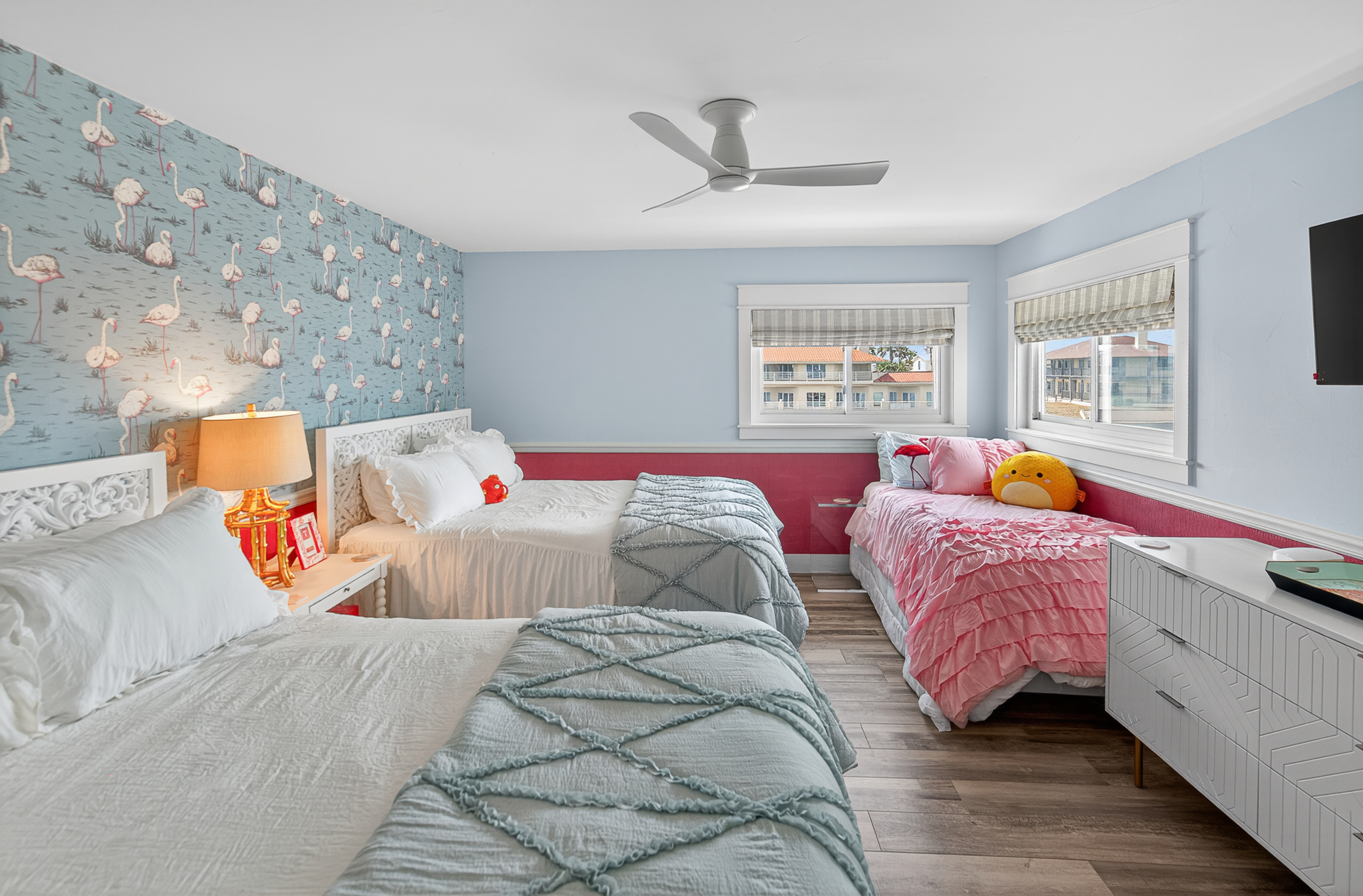  Canal-Front Estate in Island Moorings - 物件實景