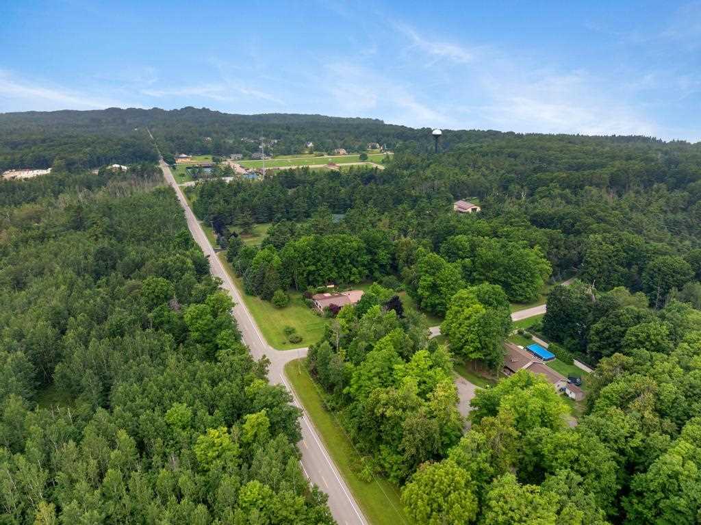 Charlevoix, Michigan, 49720, United States, 3 Bedrooms Bedrooms, ,2 BathroomsBathrooms,Residential,For Sale,1908367