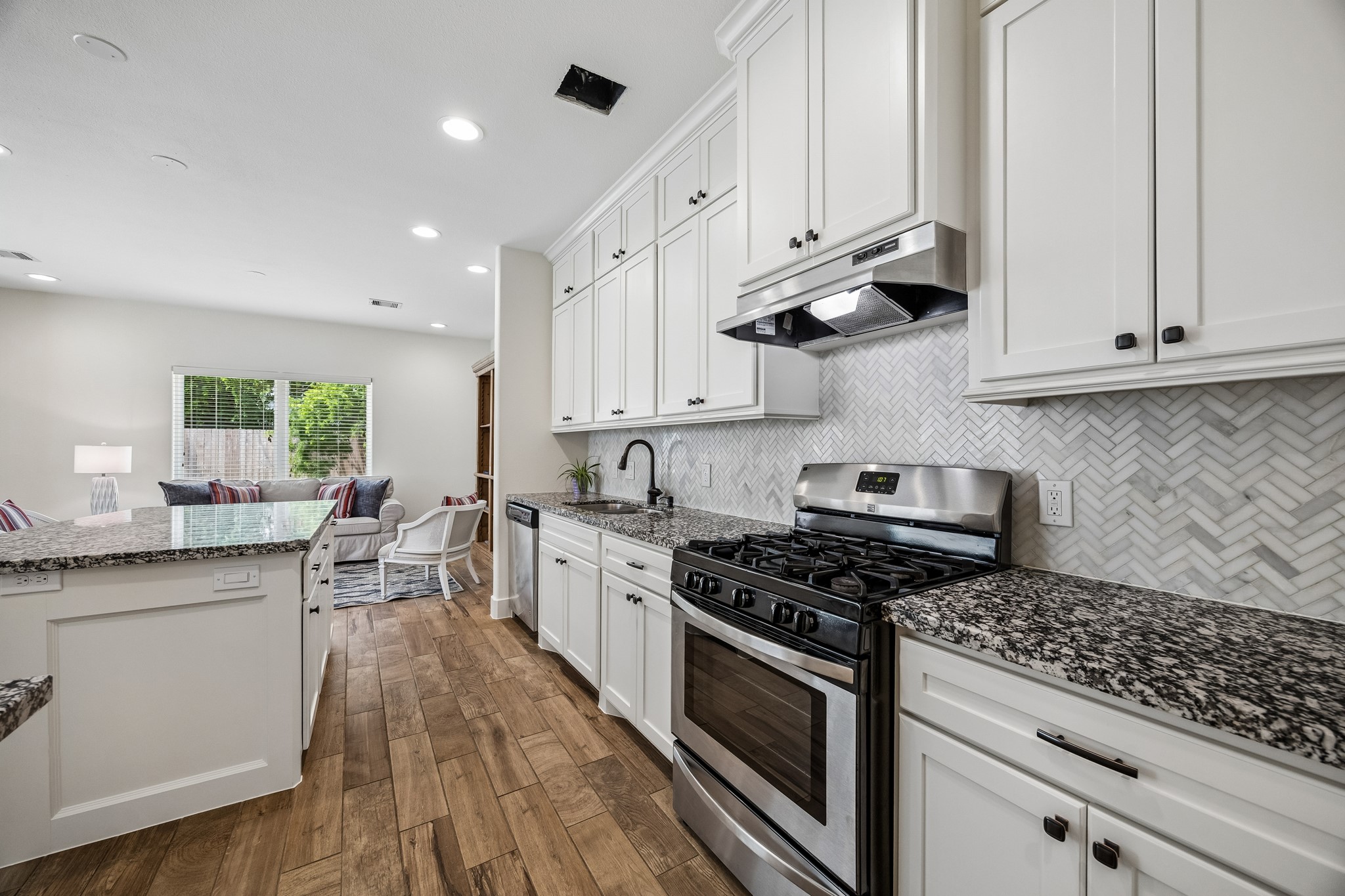  3605 Billingsley Street A - 物件實景