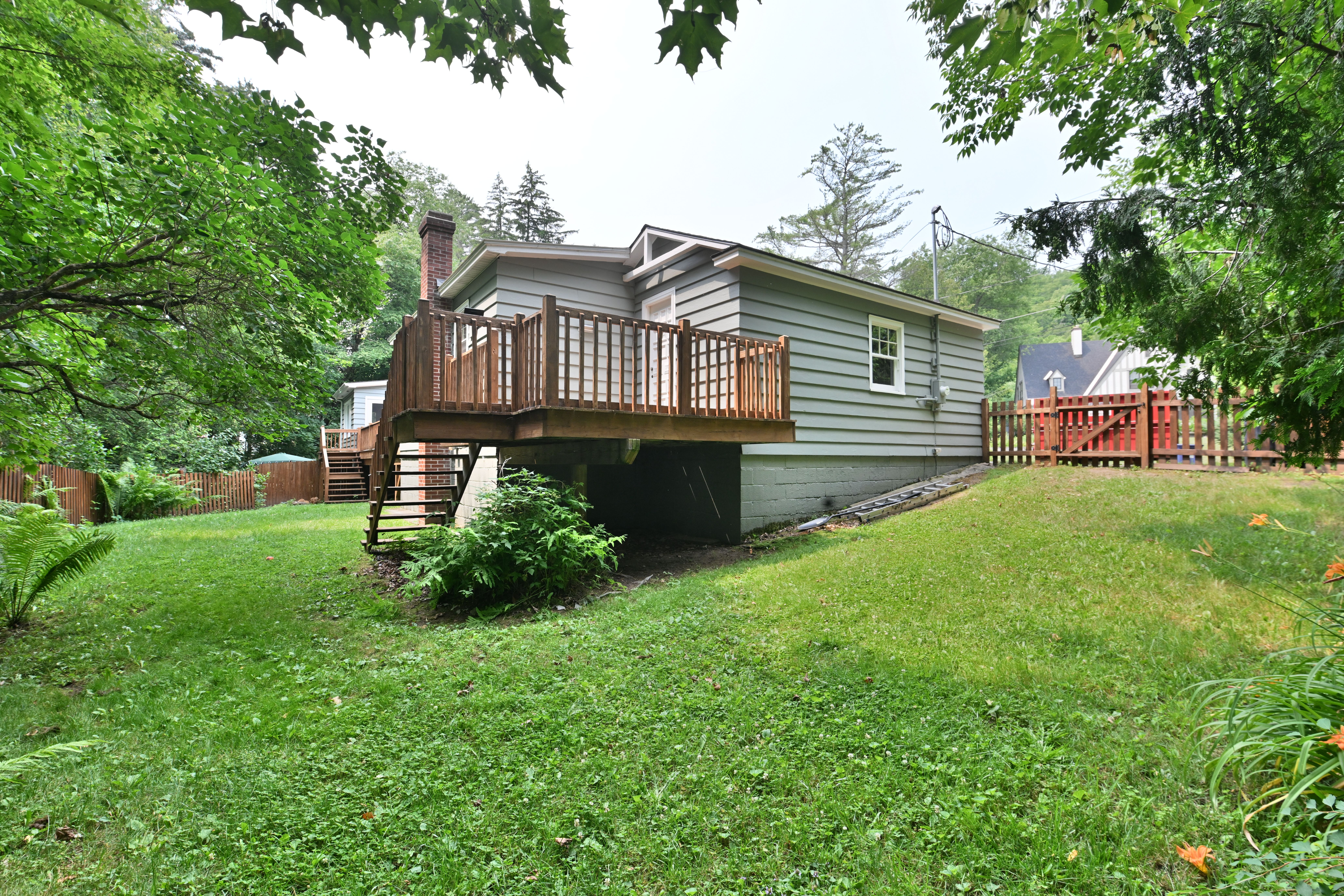  406 Park Avenue, Saranac Lake, NY 12983 - 物件實景