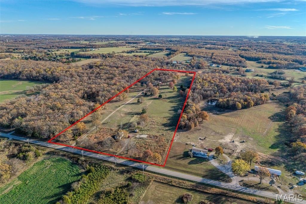 Lebanon, Missouri, 65536, United States, 4 Bedrooms Bedrooms, ,4 BathroomsBathrooms,Residential,For Sale,1976703