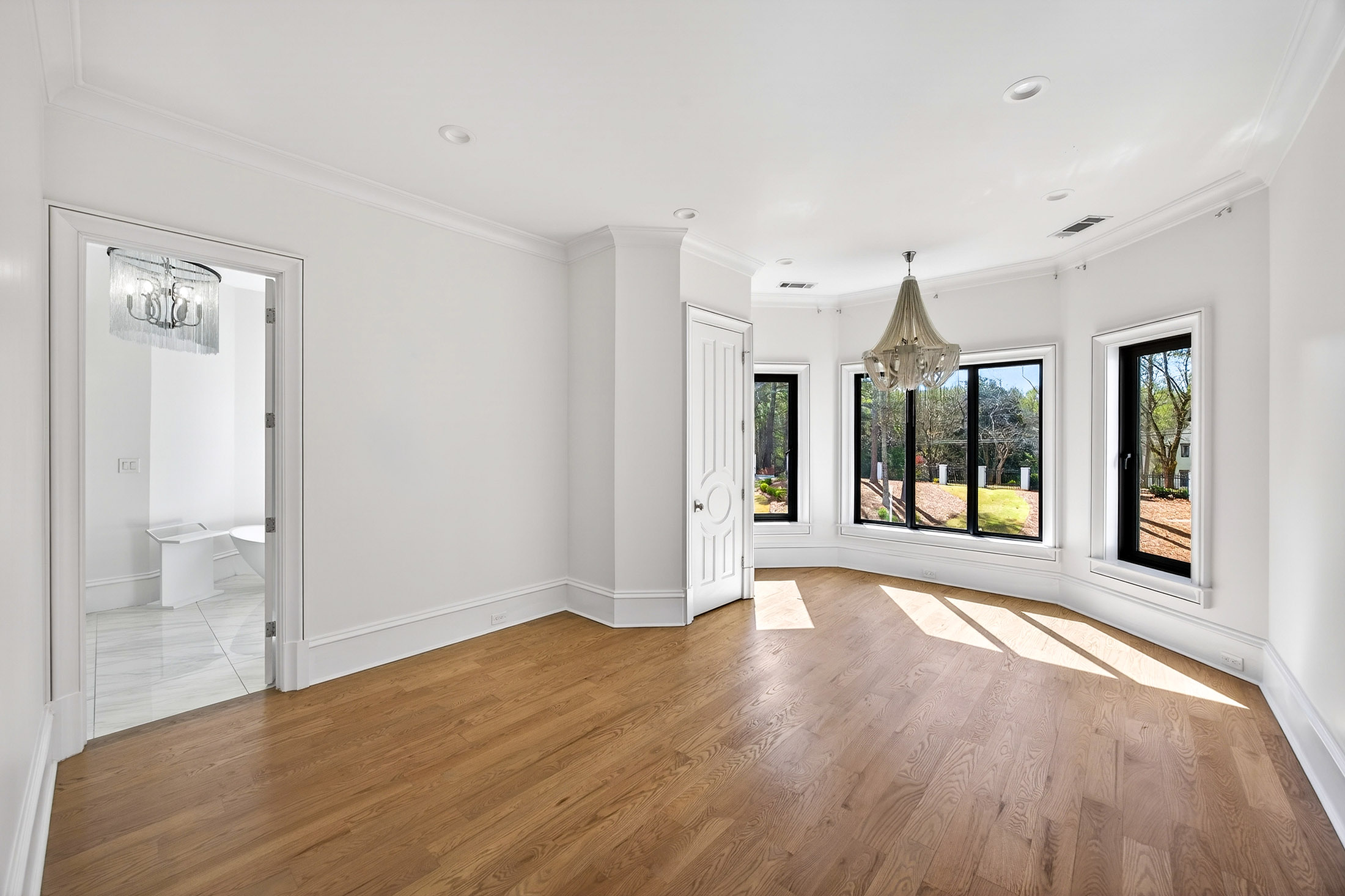  Exceptional Gated Estate with Resort-caliber Grounds - 物件實景