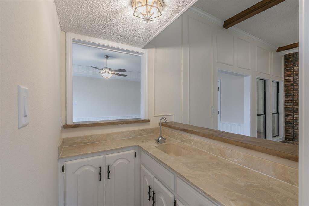 Bedford, Texas, 76021, United States, 3 Bedrooms Bedrooms, ,2 BathroomsBathrooms,Residential,For Sale,1942706