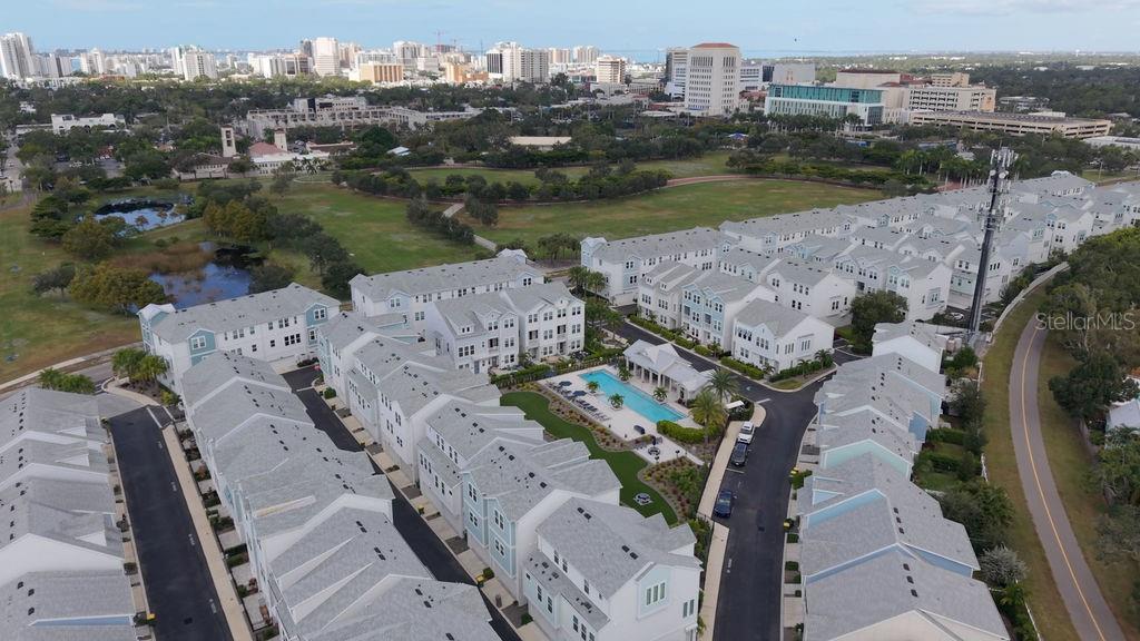 Sarasota, Florida, 34237, United States, 3 Bedrooms Bedrooms, ,4 BathroomsBathrooms,Residential,For Sale,1989213