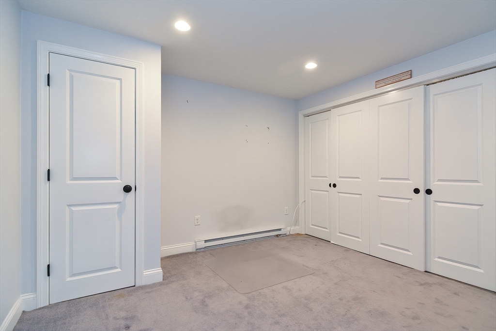 Rockland, Massachusetts, 02370, United States, 4 Bedrooms Bedrooms, ,3 BathroomsBathrooms,Residential,For Sale,1942802