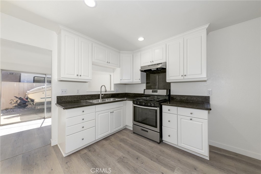 Ontario, California, 91762, United States, 4 Bedrooms Bedrooms, ,2 BathroomsBathrooms,Residential,For Sale,1930288