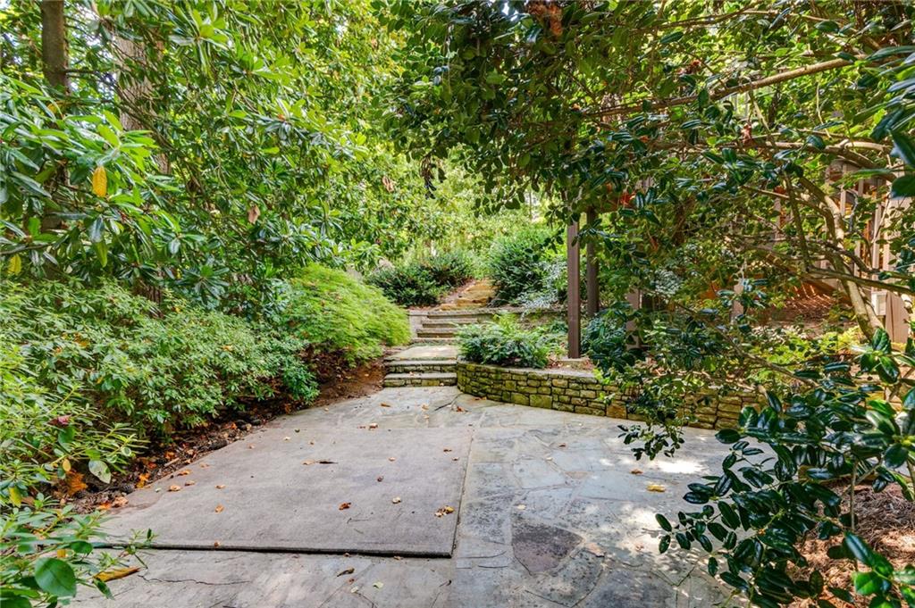 Atlanta, Georgia, 30350, United States, 6 Bedrooms Bedrooms, ,5 BathroomsBathrooms,Residential,For Sale,1900551