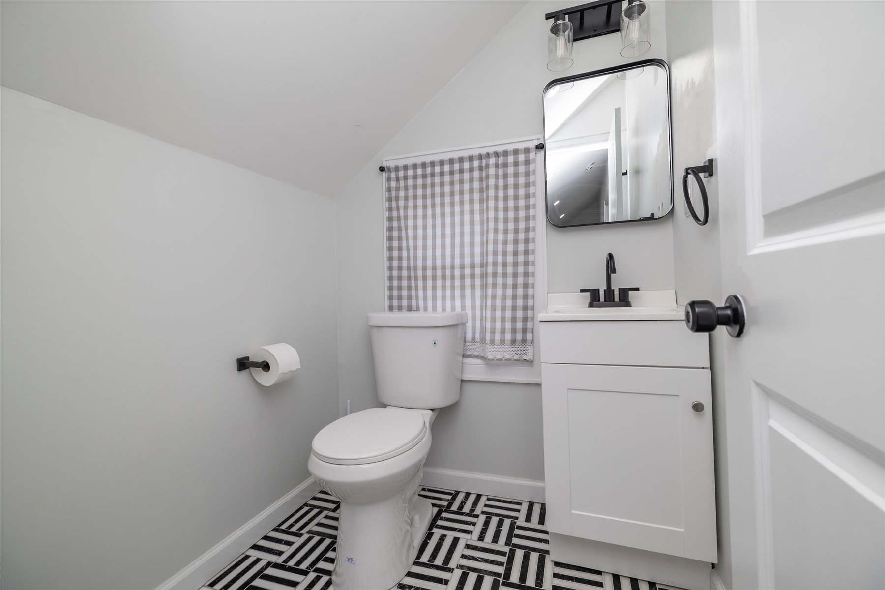  210 N Delaware Avenue, Massapequa, NY, 11758 - 物件實景