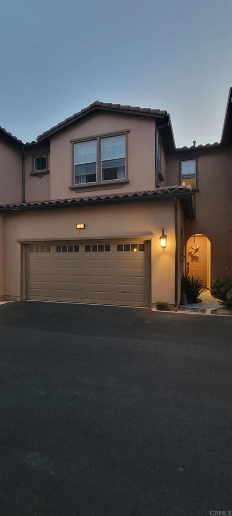 Simi Valley, California, 93065, United States, 2 Bedrooms Bedrooms, ,3 BathroomsBathrooms,Residential,For Sale,2040698