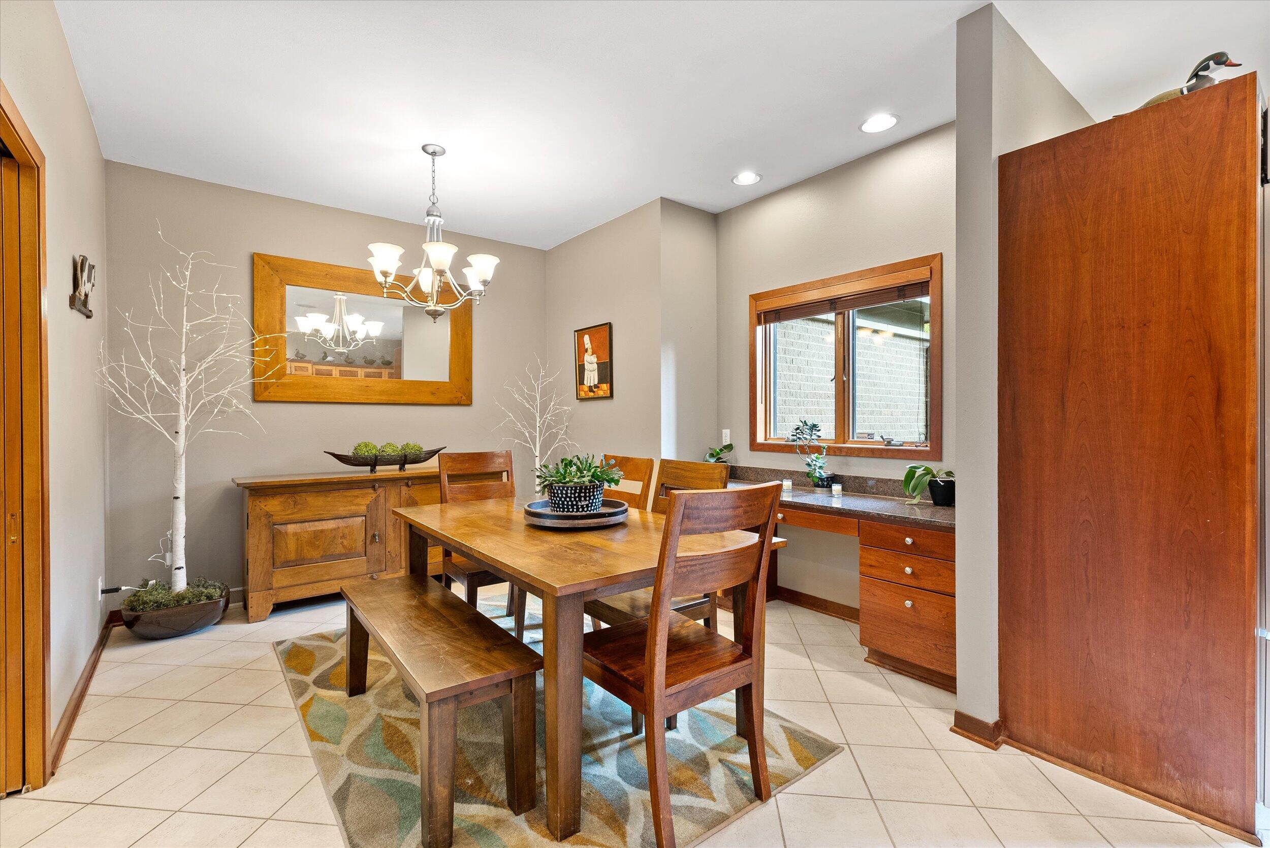 Grafton, Wisconsin, 53024, United States, 4 Bedrooms Bedrooms, ,6 BathroomsBathrooms,Residential,For Sale,1989565