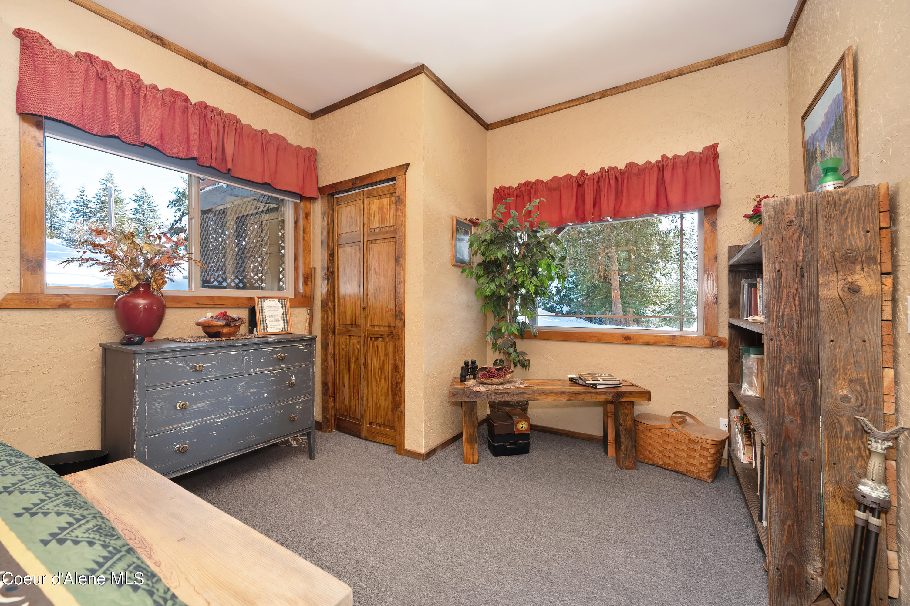 St. Maries, Idaho, 83861, United States, 3 Bedrooms Bedrooms, ,3 BathroomsBathrooms,Residential,For Sale,2011684