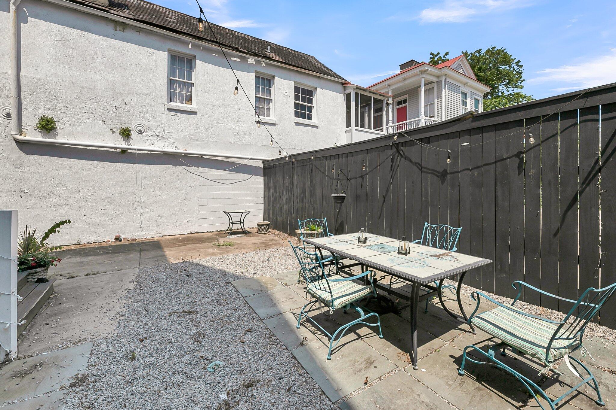 Charleston, South Carolina, 29403, United States, 3 Bedrooms Bedrooms, ,3 BathroomsBathrooms,Residential,For Sale,1875123