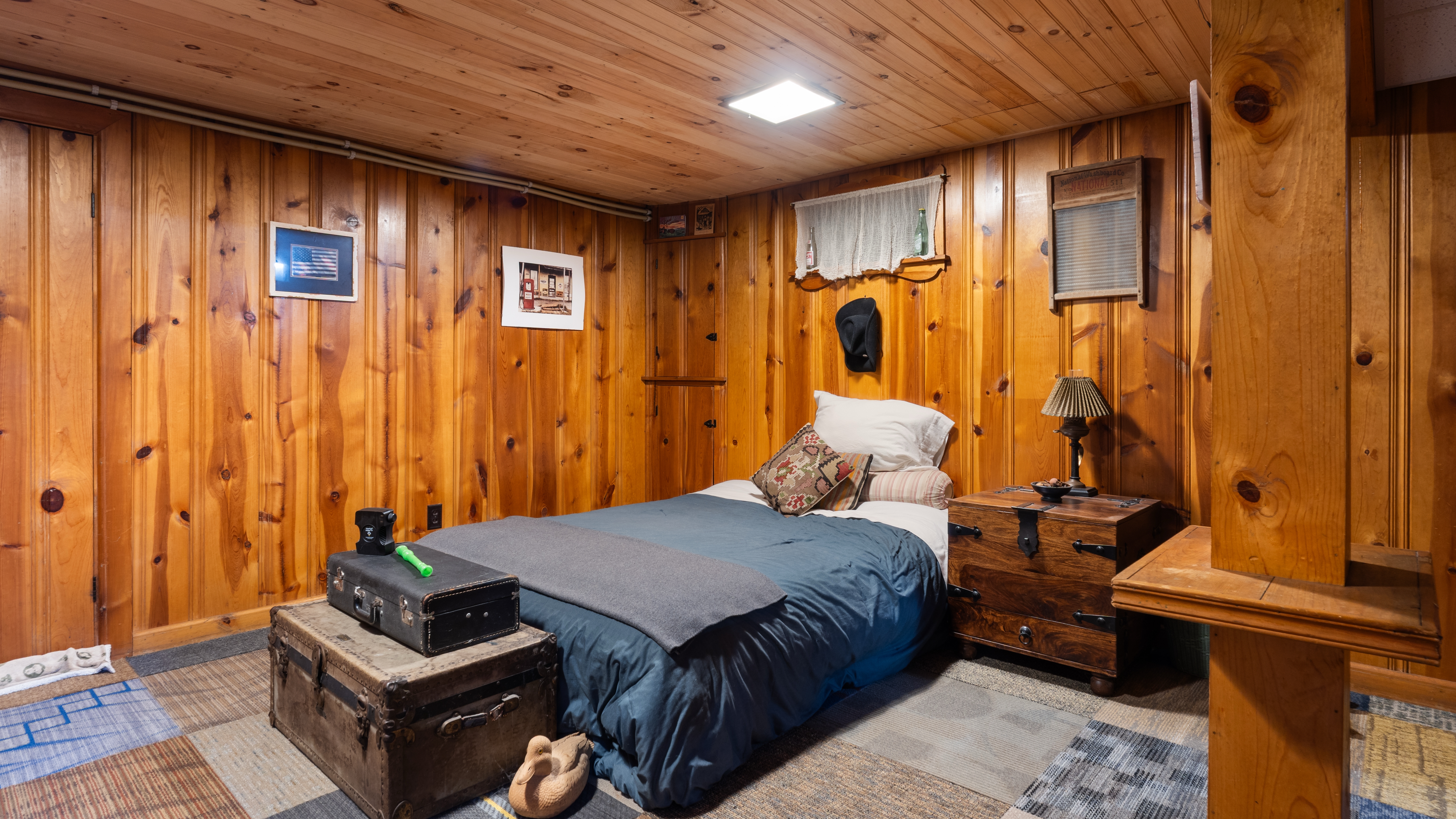  Charming Pittsfield 3-Bed Cape  Updated Porch, Private Primary Suite & Large De - 物件實景