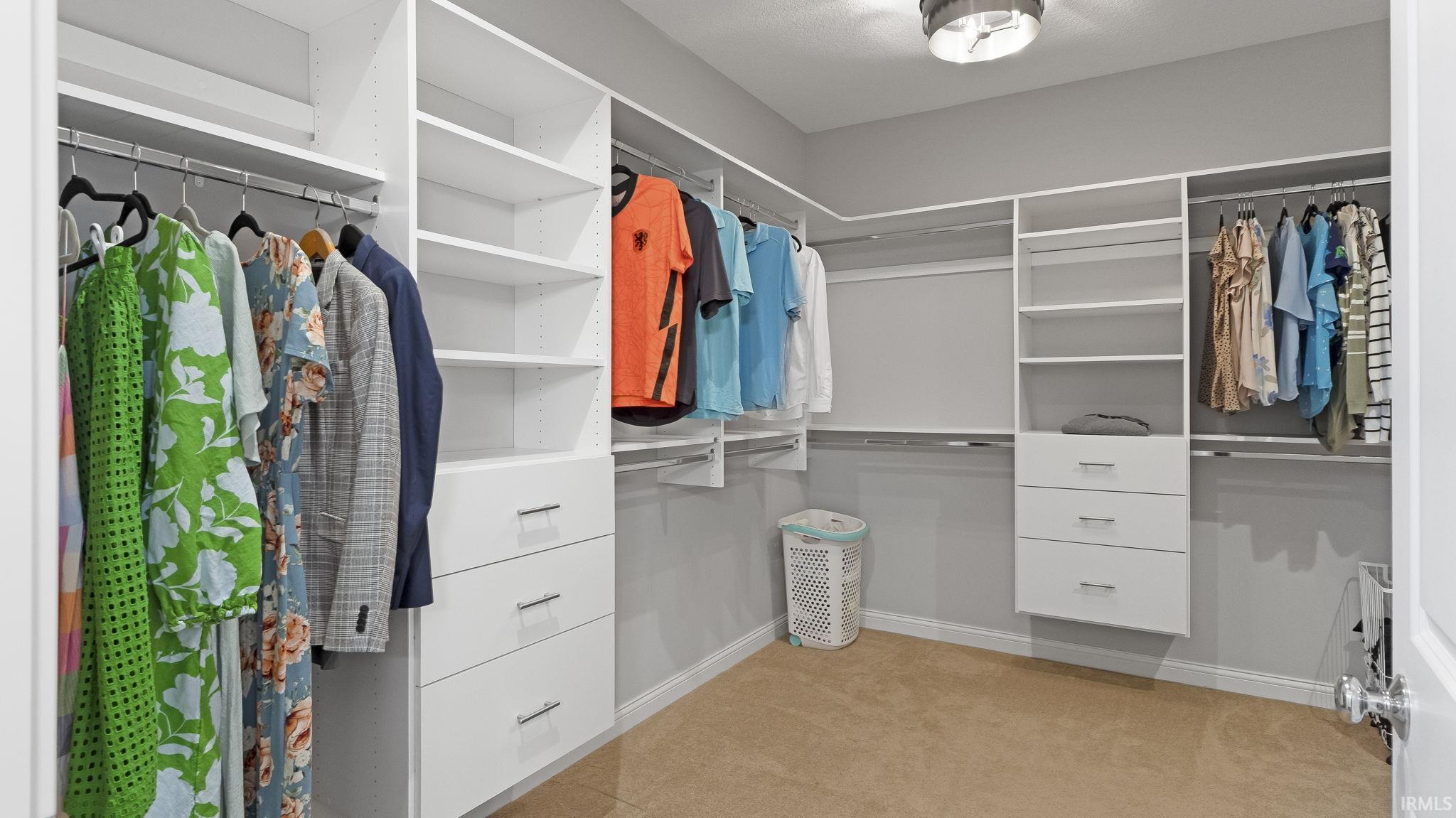 Fort Wayne, Indiana, 46845, United States, 3 Bedrooms Bedrooms, ,3 BathroomsBathrooms,Residential,For Sale,1983480