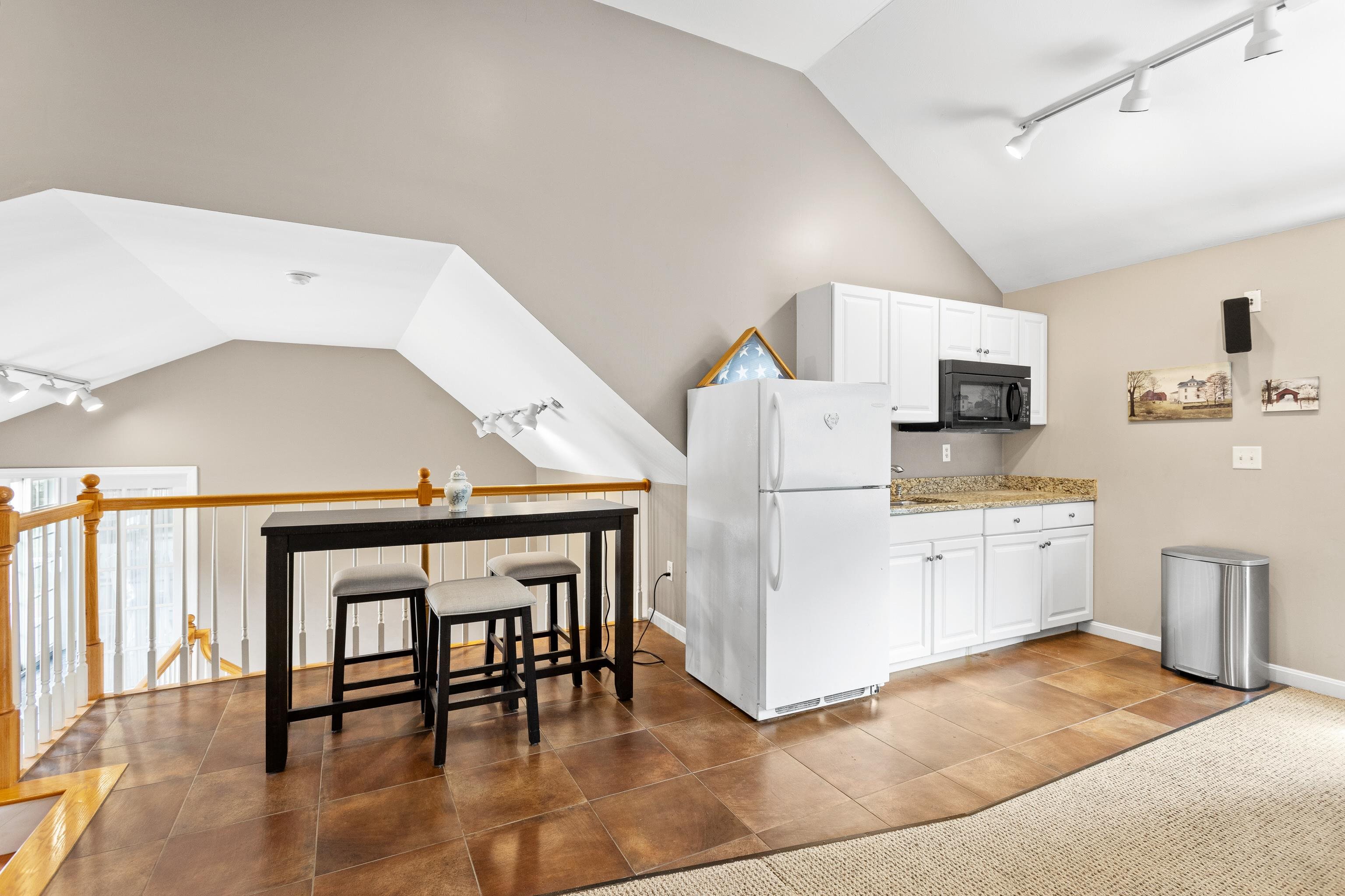 Pelham, New Hampshire, 03076, United States, 4 Bedrooms Bedrooms, ,3 BathroomsBathrooms,Residential,For Sale,1937373