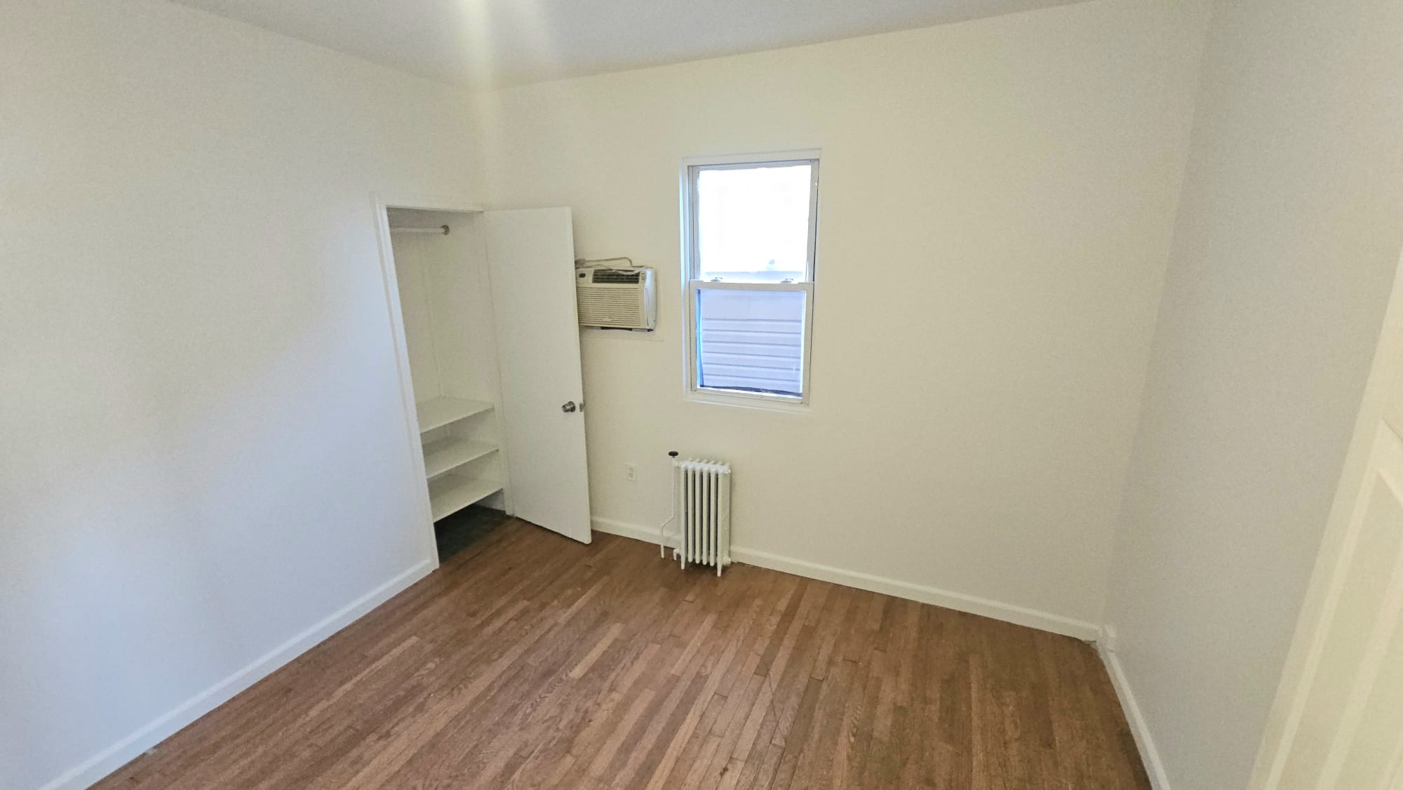 West New York, New Jersey, 07093, United States, 6 Bedrooms Bedrooms, ,4 BathroomsBathrooms,Residential,For Sale,2005144