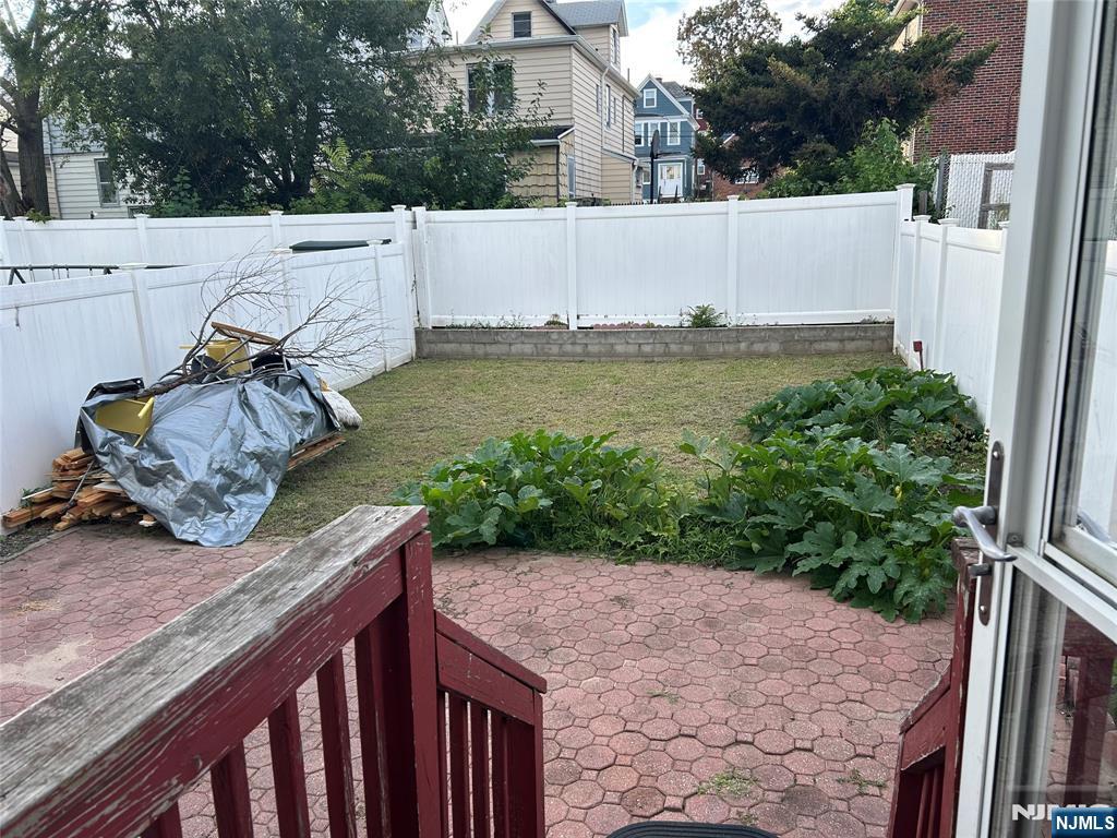 Kearny, New Jersey, 07032, United States, 3 Bedrooms Bedrooms, ,2 BathroomsBathrooms,Residential,For Sale,1927539