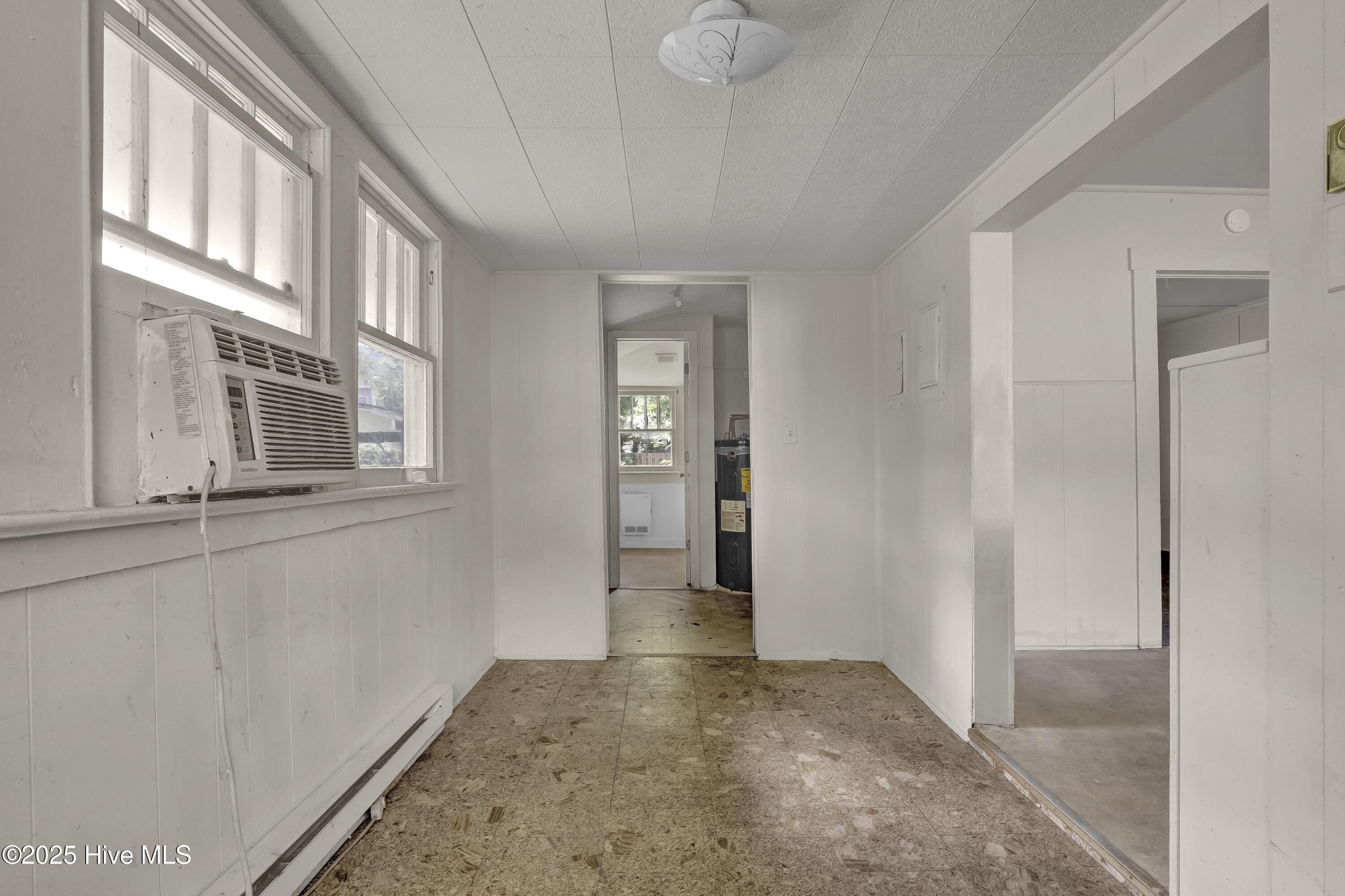 Wilmington, North Carolina, 28405, United States, 3 Bedrooms Bedrooms, ,1 BathroomBathrooms,Residential,For Sale,1866331
