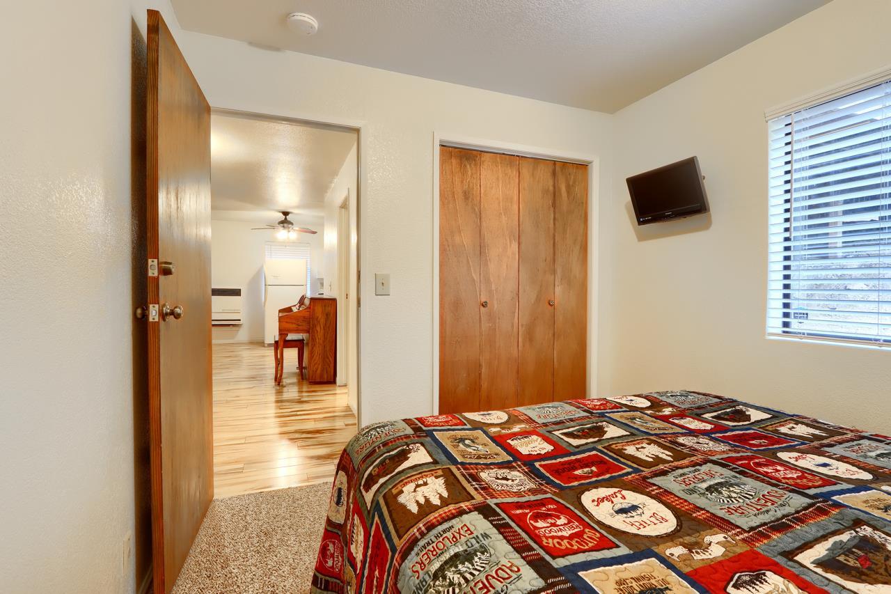 Yosemite, California, 95389, United States, 4 Bedrooms Bedrooms, ,2 BathroomsBathrooms,Residential,For Sale,1980100