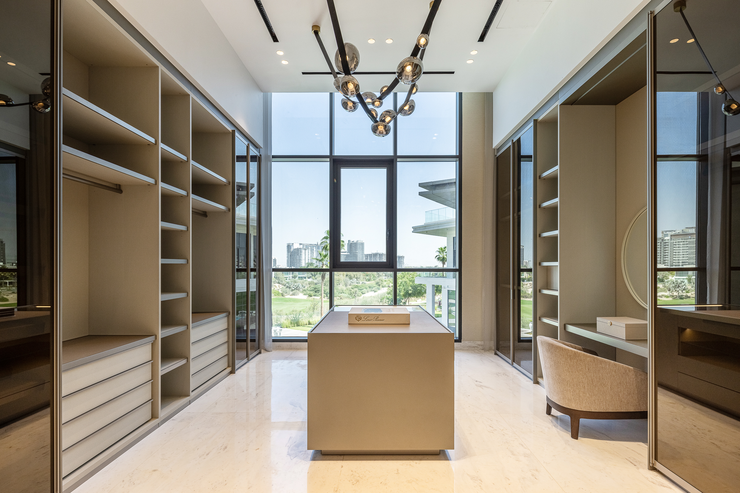  Luxurious 8-Bedroom Mansion with Panoramic Golf Course View - 物件實景