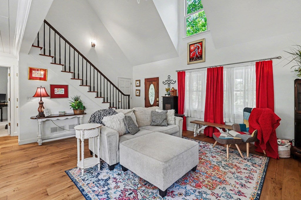 Ellijay, Georgia, 30540, United States, 3 Bedrooms Bedrooms, ,4 BathroomsBathrooms,Residential,For Sale,2044950