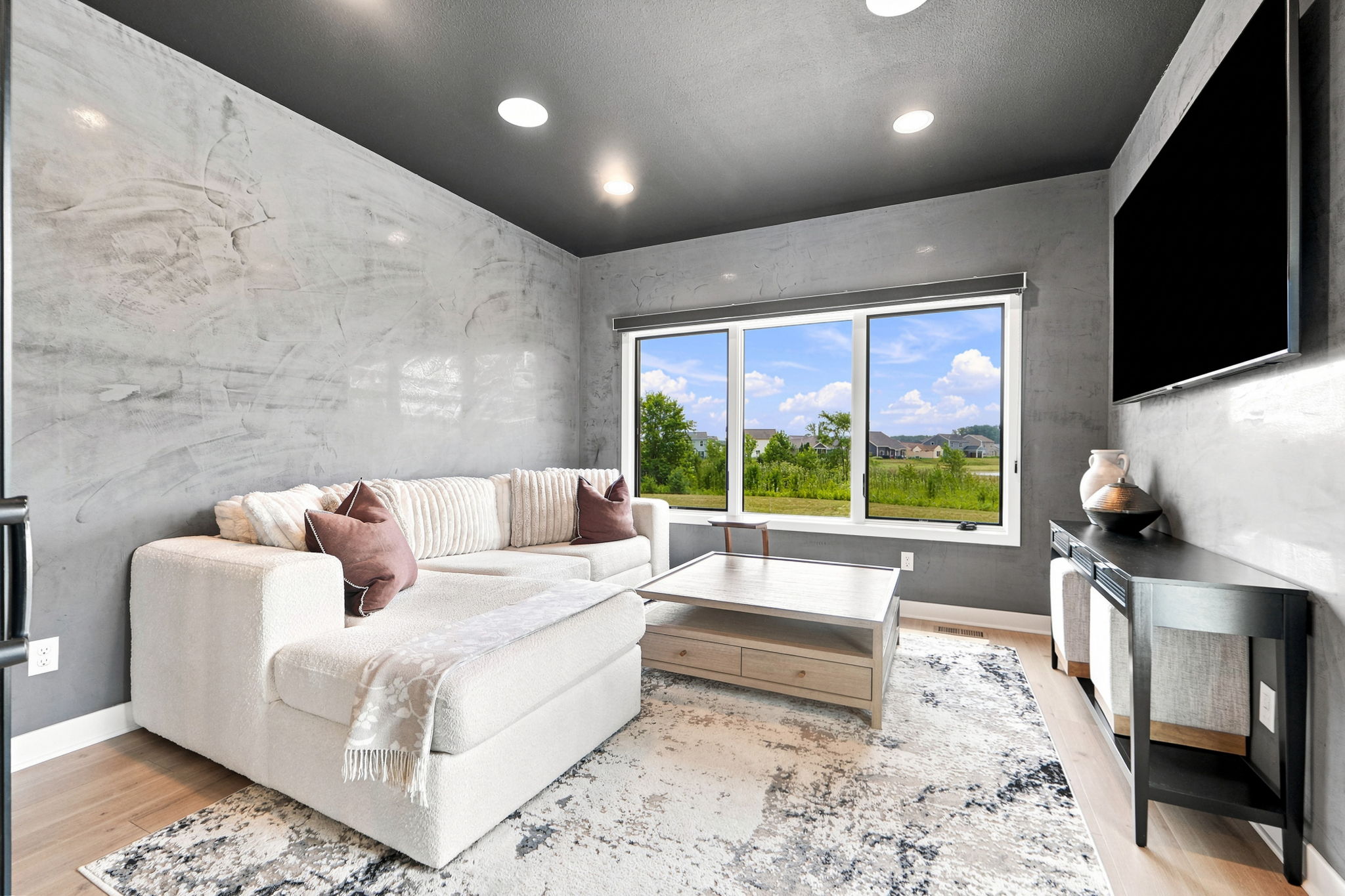  Exception Custom Residence with Uninterrupted Pond Views - 物件實景