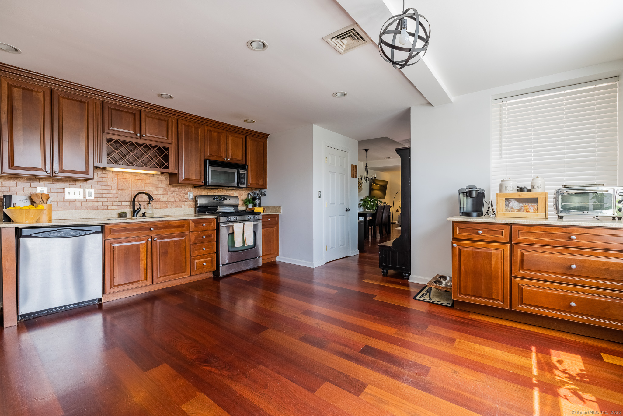 Fairfield, Connecticut, 06825, United States, 4 Bedrooms Bedrooms, ,4 BathroomsBathrooms,Residential,For Sale,1951658