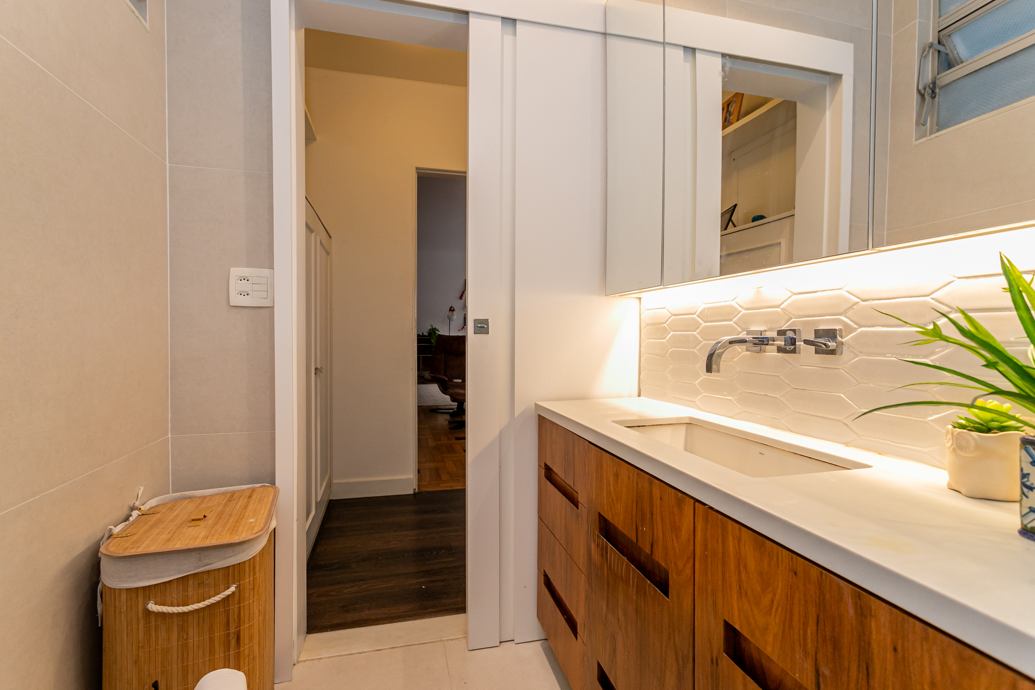  Bright and airy apartment in a highly desirable location - 物件實景