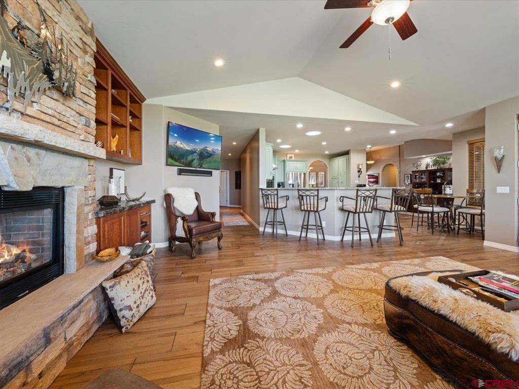 Montrose, Colorado, 81401, United States, 4 Bedrooms Bedrooms, ,3 BathroomsBathrooms,Residential,For Sale,1847638