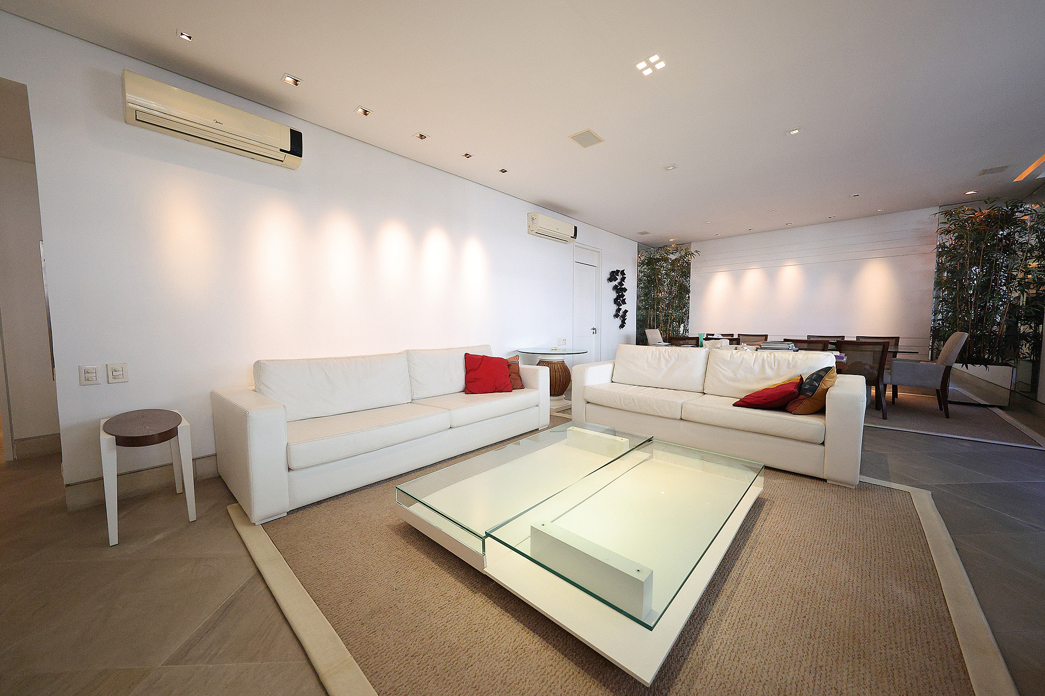  Circular floor plan apartment one block from the beach - 物件實景