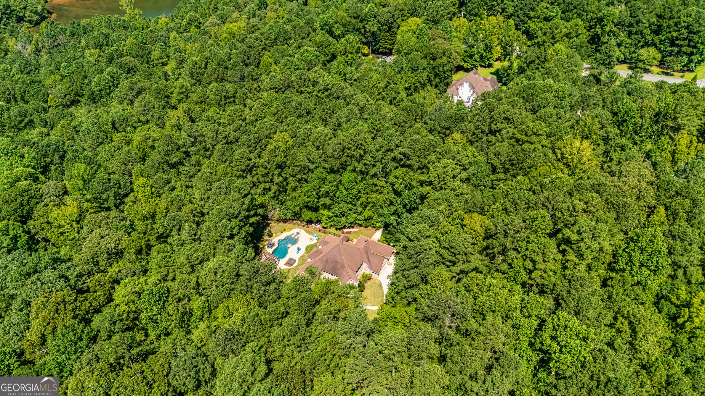 Newnan, Georgia, 30263, United States, 4 Bedrooms Bedrooms, ,5 BathroomsBathrooms,Residential,For Sale,1932602