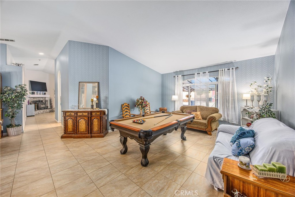 Apple Valley, California, 92307, United States, 5 Bedrooms Bedrooms, ,3 BathroomsBathrooms,Residential,For Sale,2049361
