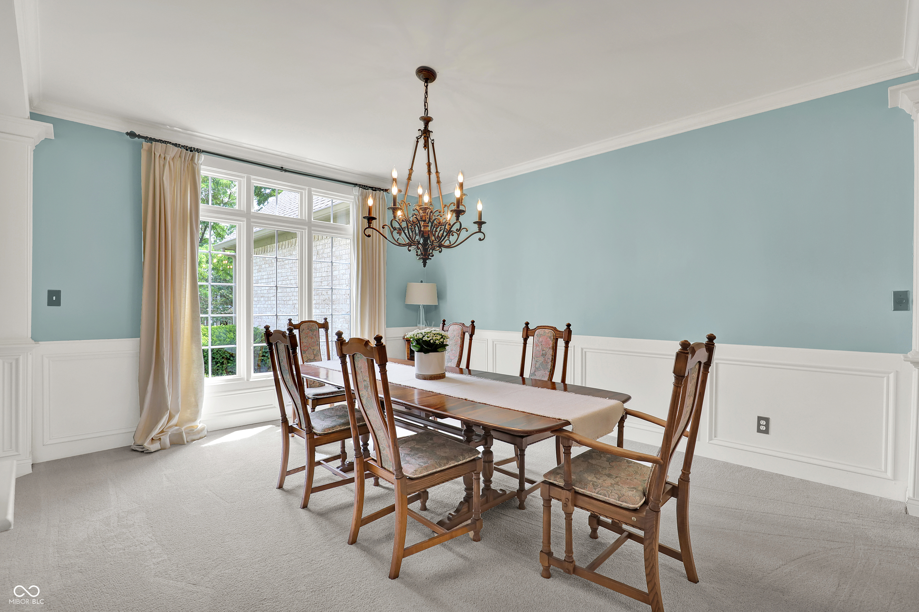 Zionsville, Indiana, 46077, United States, 5 Bedrooms Bedrooms, ,5 BathroomsBathrooms,Residential,For Sale,1978641