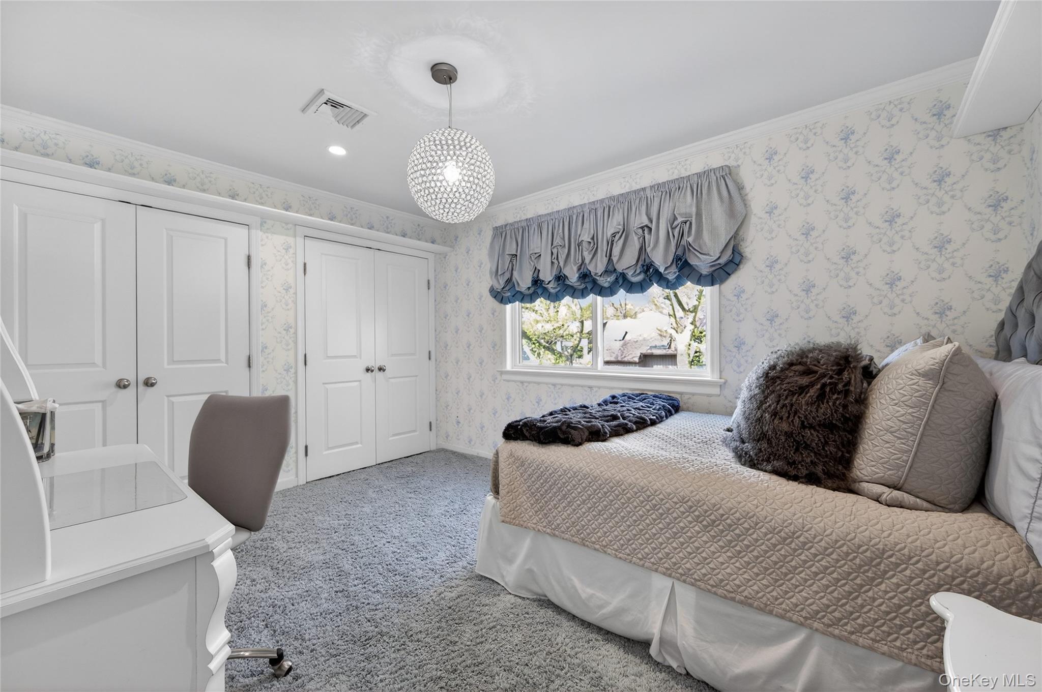  5 Pony Circle, Roslyn Heights, NY, 11577 - 物件實景