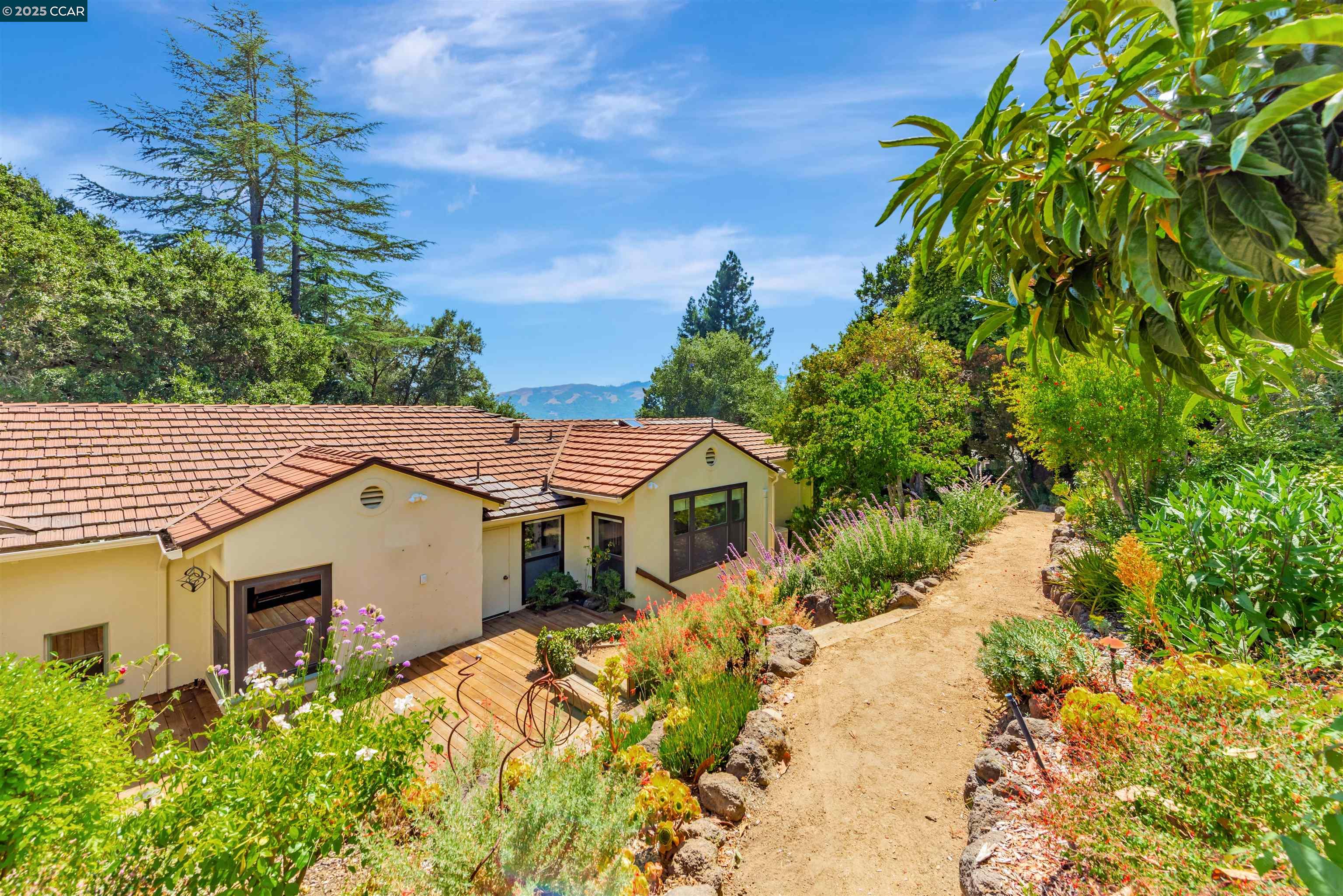 Orinda, California, 94563, United States, 4 Bedrooms Bedrooms, ,3 BathroomsBathrooms,Residential,For Sale,1885417