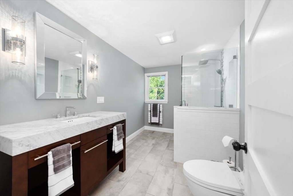 Milton, Massachusetts, 02186, United States, 4 Bedrooms Bedrooms, ,2 BathroomsBathrooms,Residential,For Sale,1917641