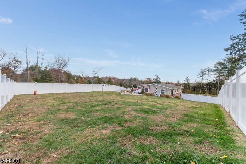 Readington Twp., New Jersey, 08833, United States, 3 Bedrooms Bedrooms, ,3 BathroomsBathrooms,Residential,For Sale,1989255