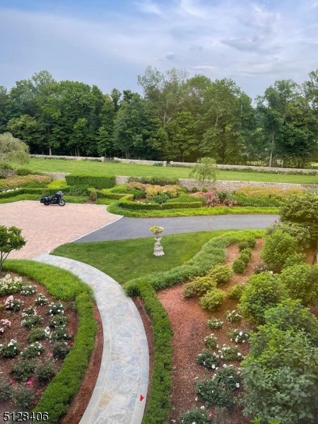 Bernardsville Boro, New Jersey, 07924, United States, 6 Bedrooms Bedrooms, ,10 BathroomsBathrooms,Residential,For Sale,1868903