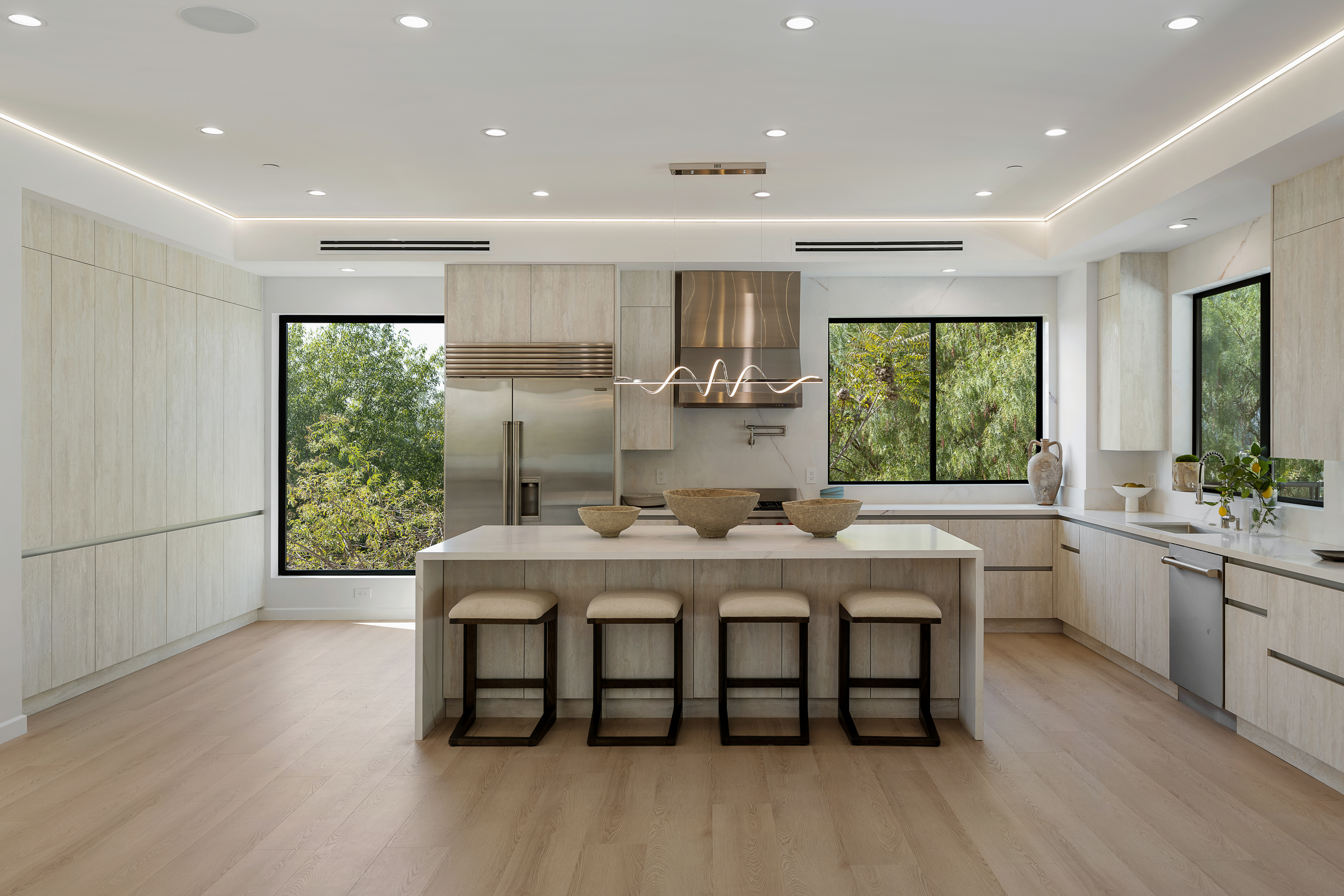  2119 Ewing St - 物件實景