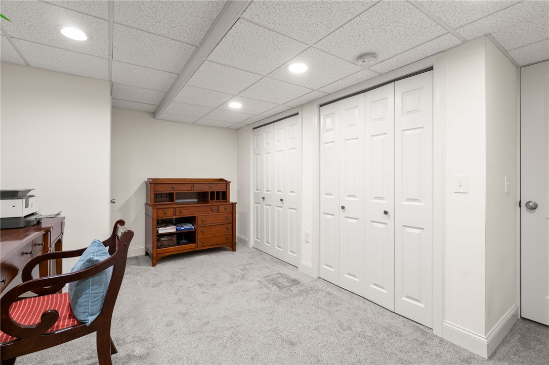 Bellingham, Massachusetts, 02019, United States, 2 Bedrooms Bedrooms, ,2 BathroomsBathrooms,Residential,For Sale,1938718