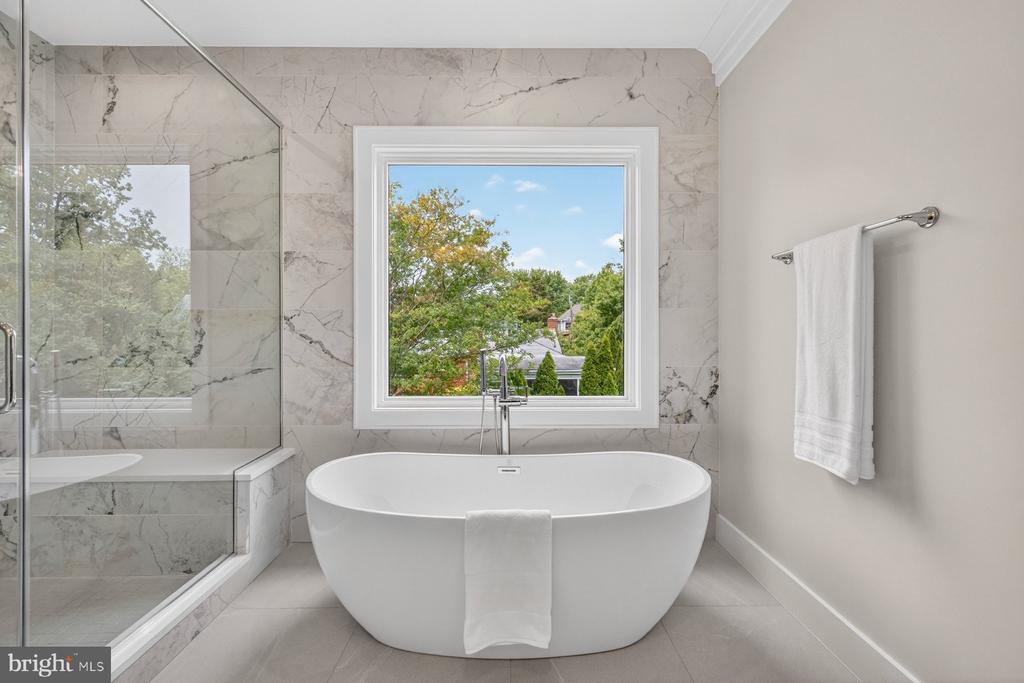 Kensington, Maryland, 20895, United States, 5 Bedrooms Bedrooms, ,5 BathroomsBathrooms,Residential,For Sale,2048532