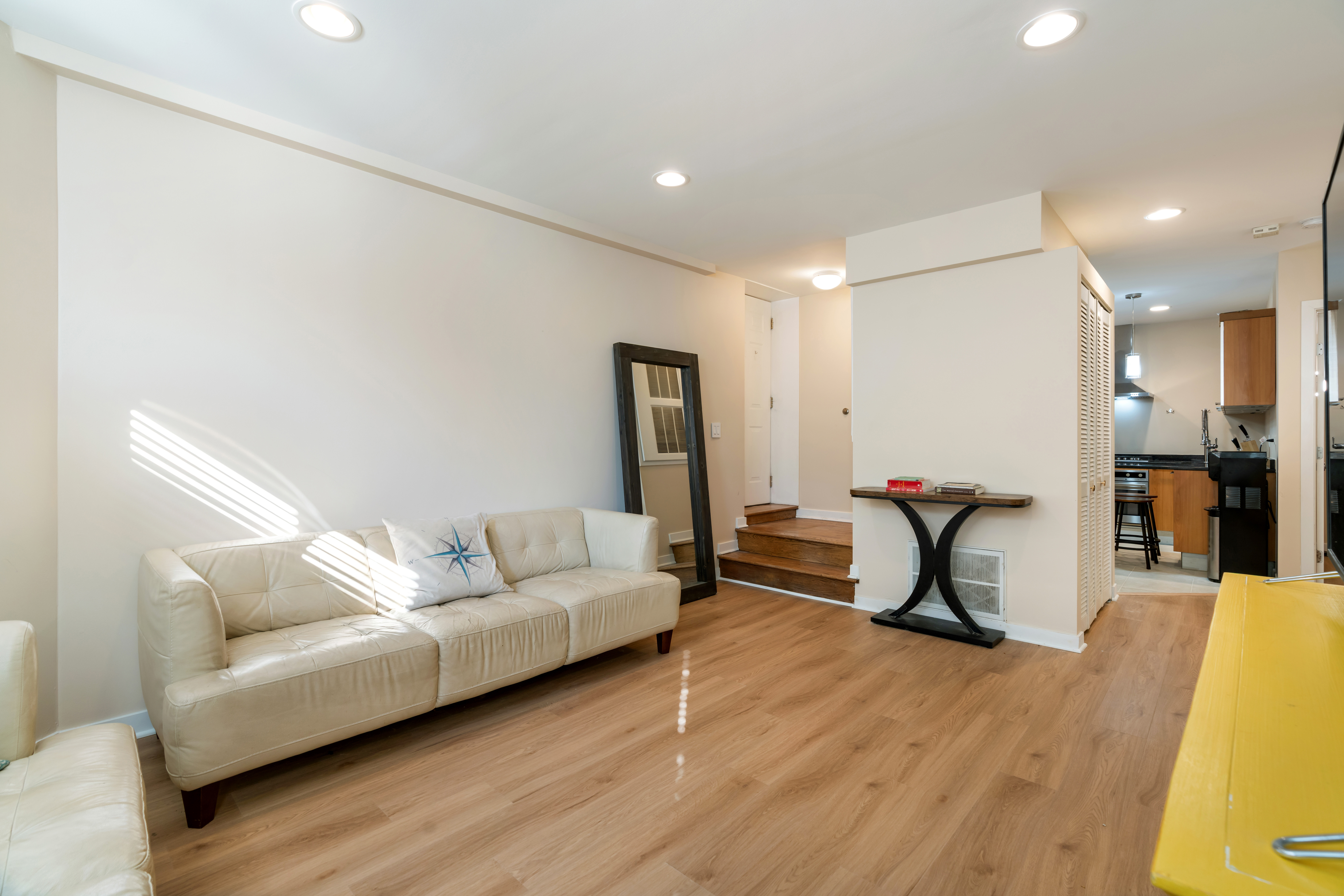  South-facing 2-bedroom, 1-bath Condo in West Bucktown/Logan Square - 物件實景