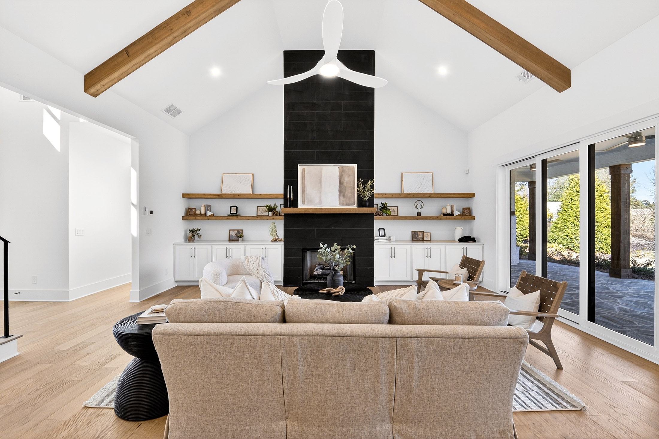  Stunning New Home by Green Park Homes in Sought-after Cuscowilla Community - 物件實景