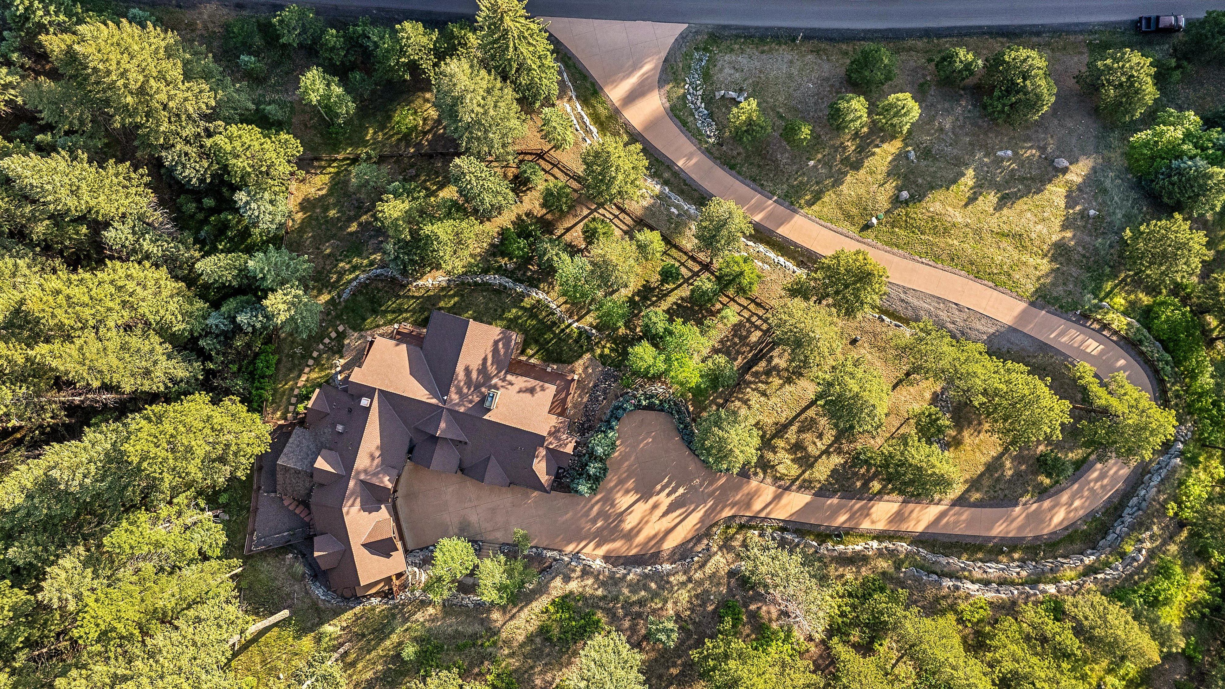  Impressive Mountain Retreat Nestled in the Exclusive Enclave of West Ranch - 物件實景