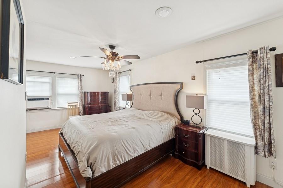 Bayside, New York, 11361, United States, 3 Bedrooms Bedrooms, ,2 BathroomsBathrooms,Residential,For Sale,1874780